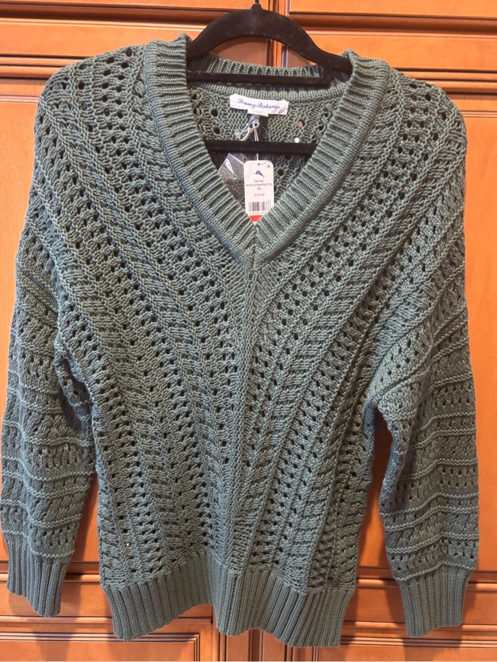 NWT - Beachy Cotton Open-Stitch V-Neck Sweater. Size: XS